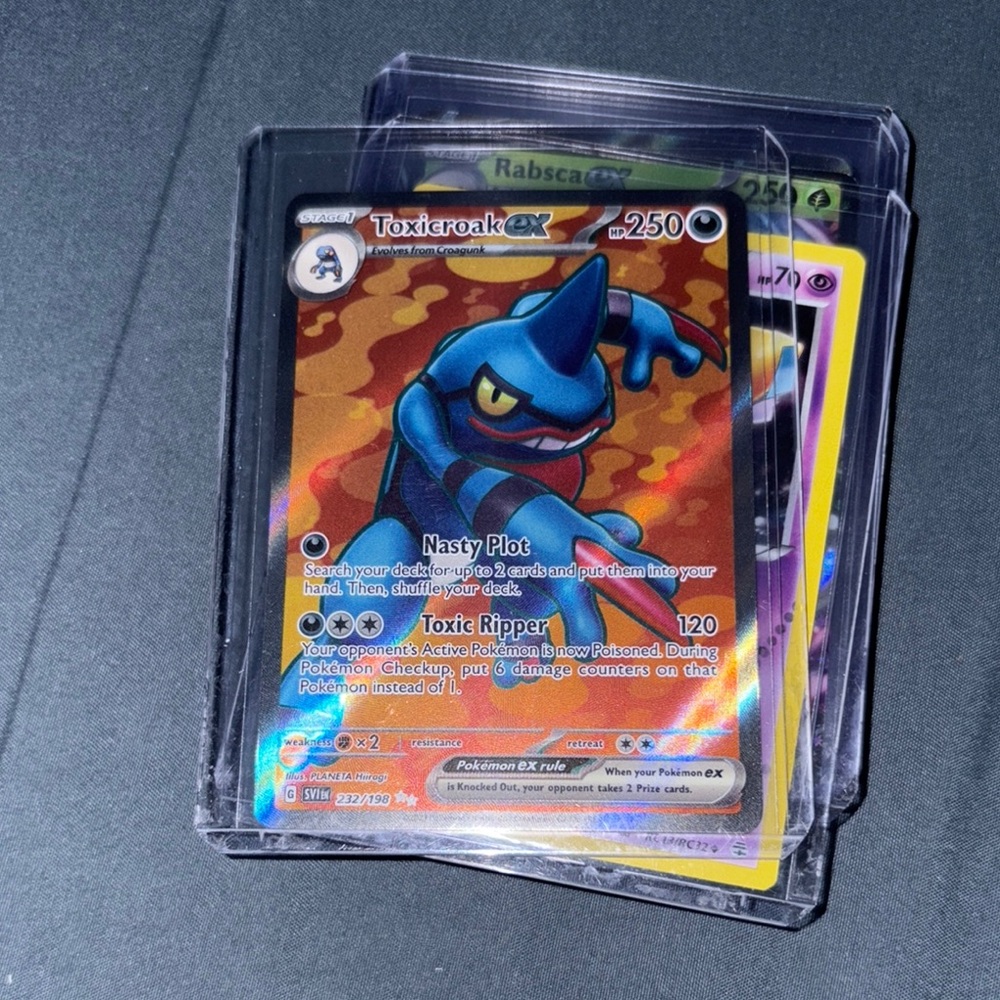 Pokemon Toxicroak EX Card with Vibrant Colors